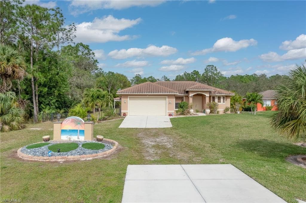 2515 70th Ave NE, Naples, FL 34120-29