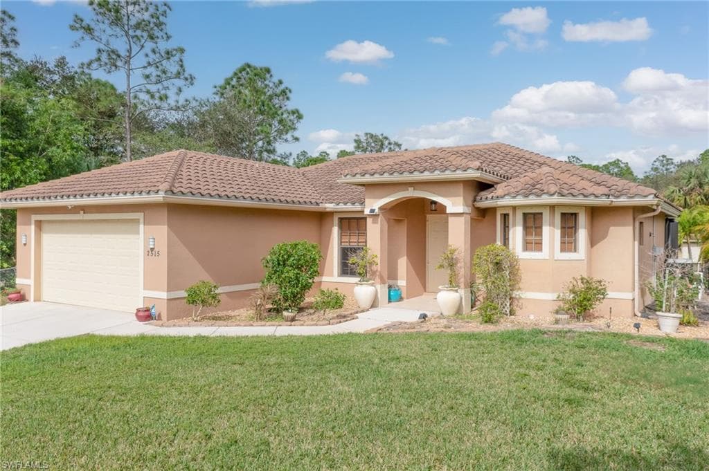 2515 70th Ave NE, Naples, FL 34120-34