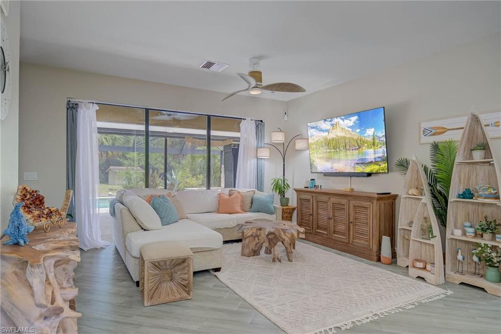 2515 70th Ave NE, Naples, FL 34120-4