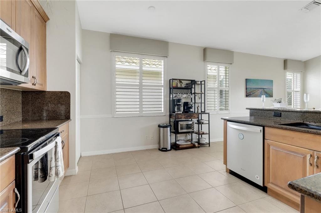 20107 Castlemaine Ave, Estero, FL 33928-14