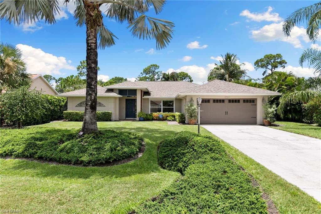 27310 Preservation St, Bonita Springs, FL 34135-1
