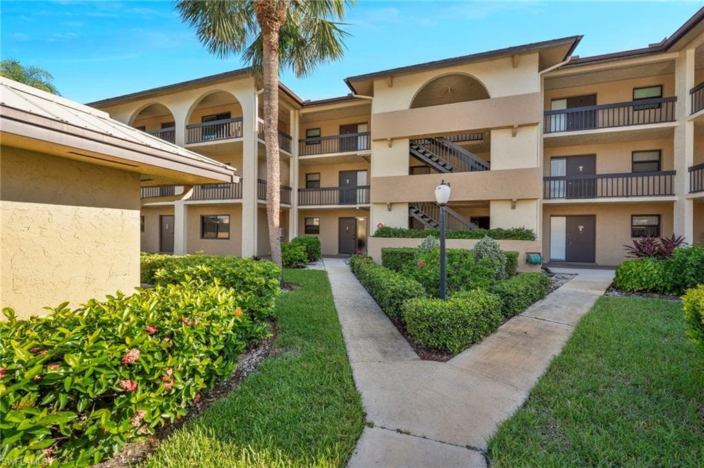 85 Saint Andrews Blvd A106, Naples, FL 34113-19