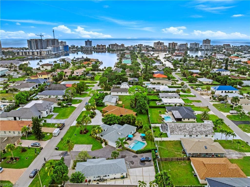 541-549 94th Ave N, Naples, FL 34108-20