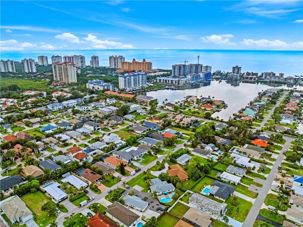 541-549 94th Ave N, Naples, FL 34108-22
