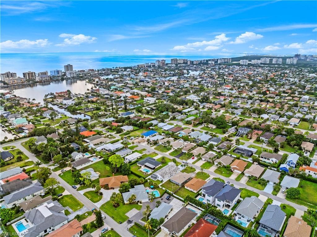 541-549 94th Ave N, Naples, FL 34108-23