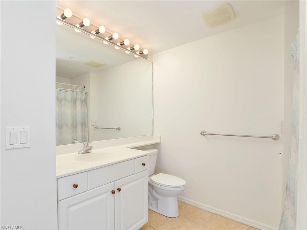 1001 Arbor Lake Dr 902, Naples, FL 34110-18