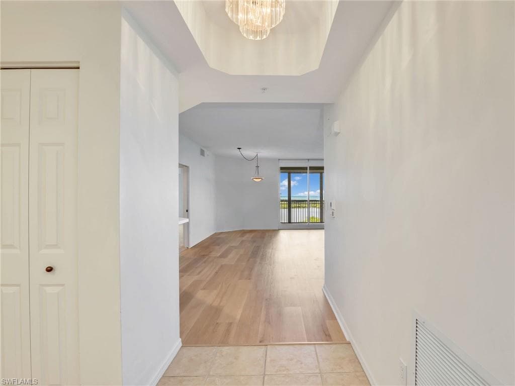 1001 Arbor Lake Dr 902, Naples, FL 34110-5