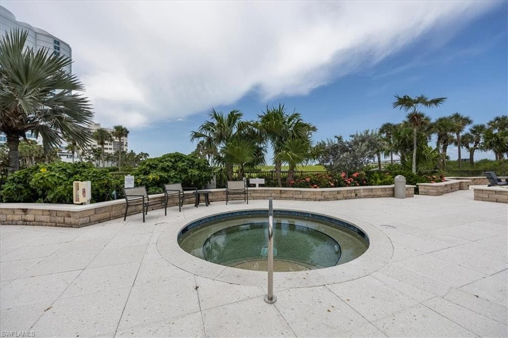 4251 Gulf Shore Blvd N 17d, Naples, FL 34103-32