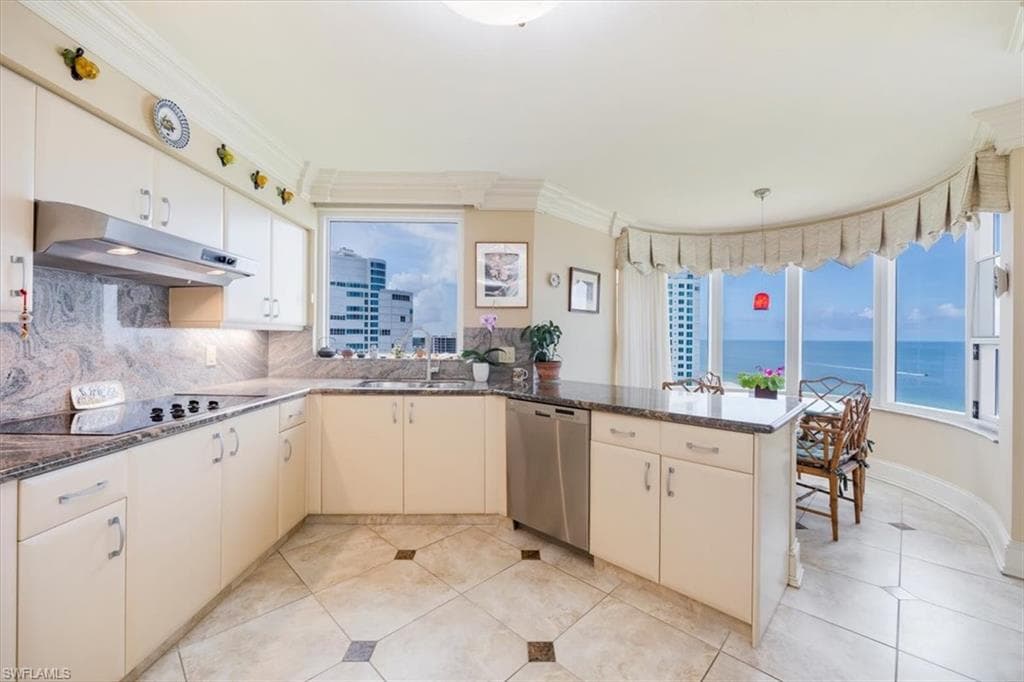 4251 Gulf Shore Blvd N 17d, Naples, FL 34103-8