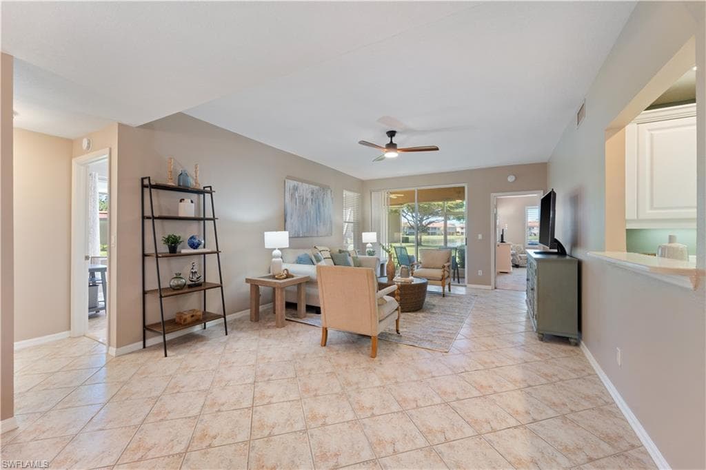 6910 Huntington Lakes Cir 101, Naples, FL 34119-15