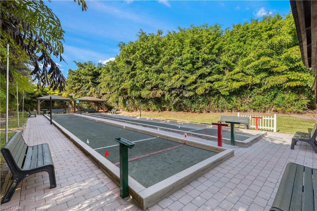 6910 Huntington Lakes Cir 101, Naples, FL 34119-27