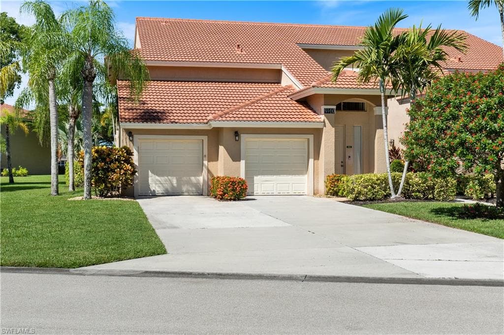 6910 Huntington Lakes Cir 101, Naples, FL 34119-3