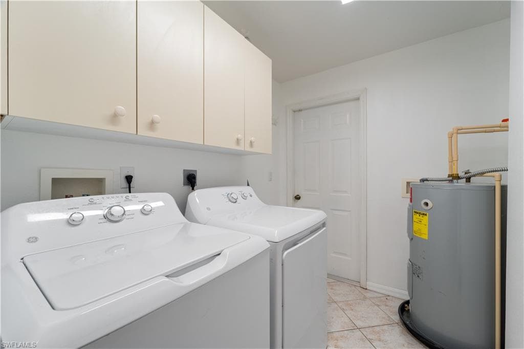 6910 Huntington Lakes Cir 101, Naples, FL 34119-40
