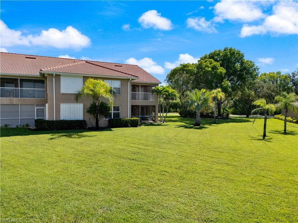 6910 Huntington Lakes Cir 101, Naples, FL 34119-5