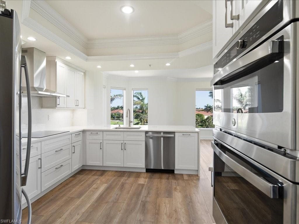 1060 Borghese Ln 201, Naples, FL 34114-13