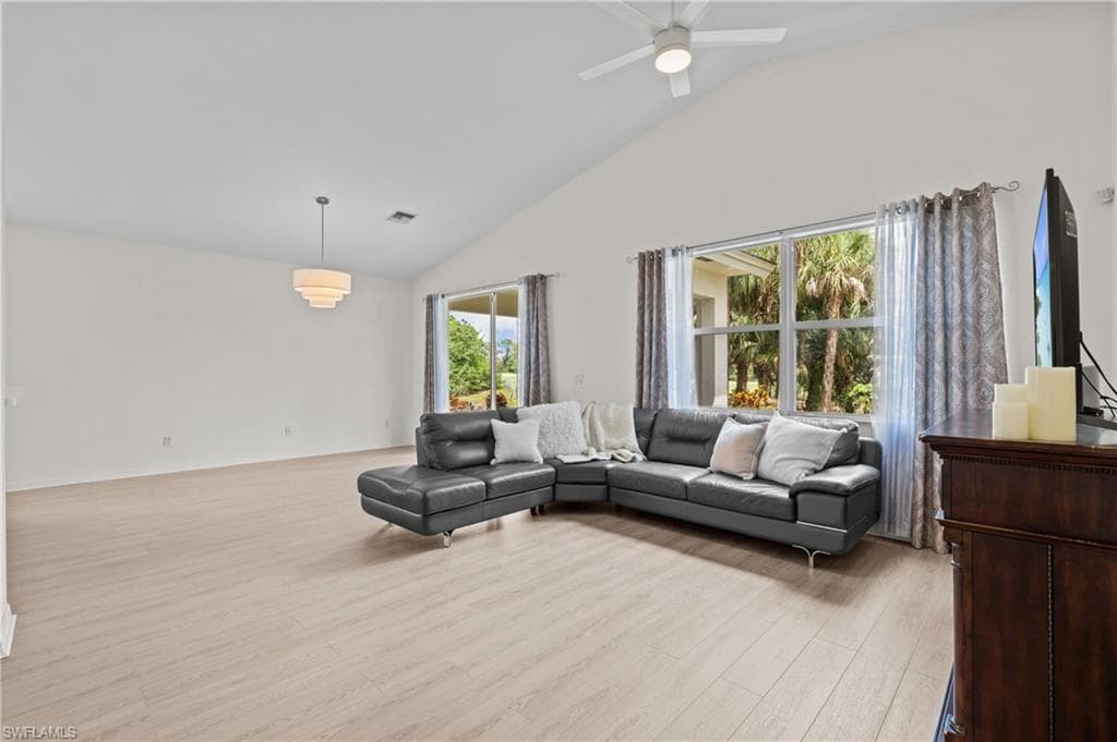1905 Par Dr, Naples, FL 34120-11