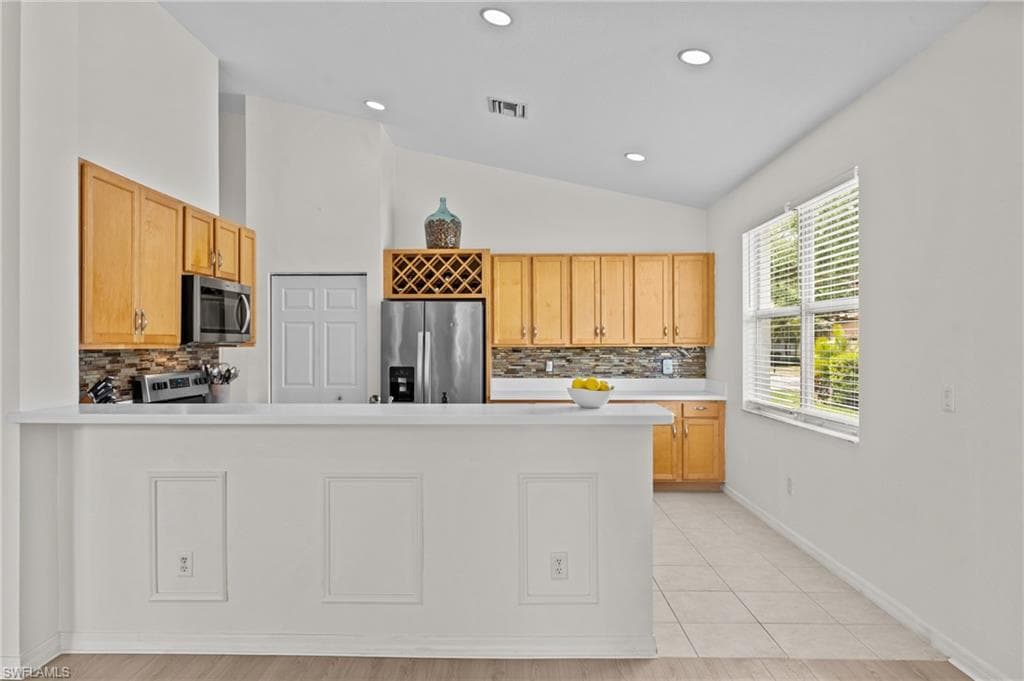 1905 Par Dr, Naples, FL 34120-12