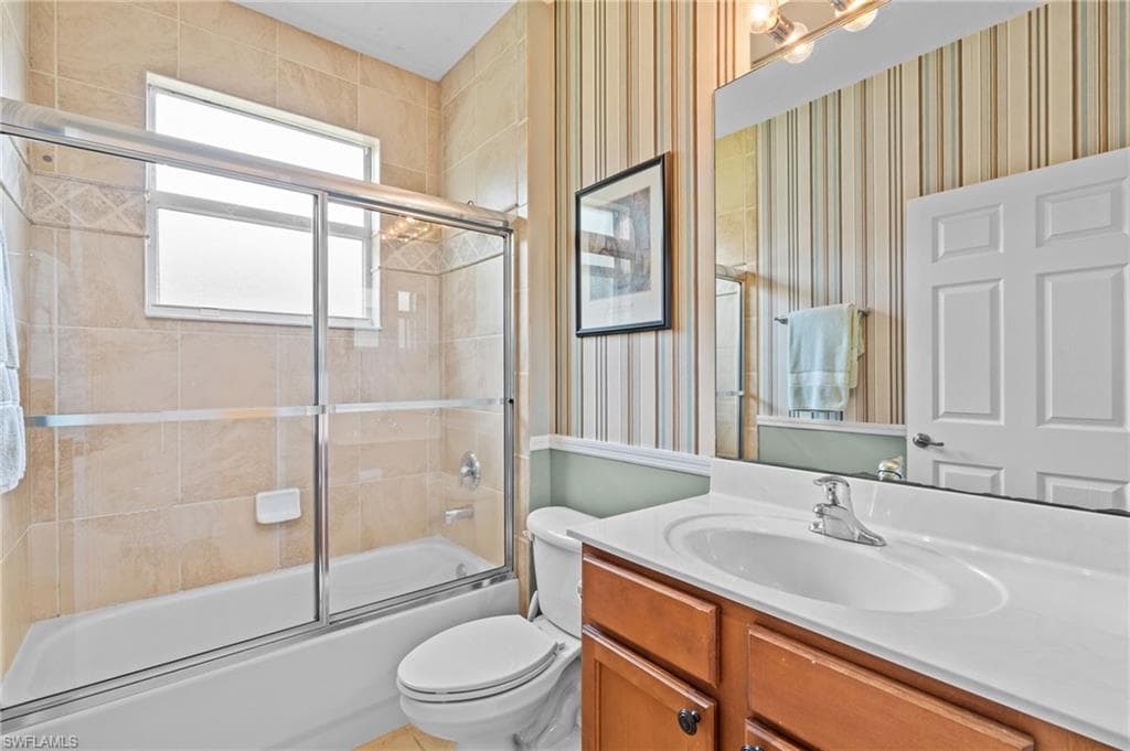 1905 Par Dr, Naples, FL 34120-25