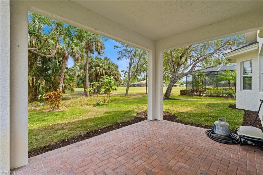 1905 Par Dr, Naples, FL 34120-31