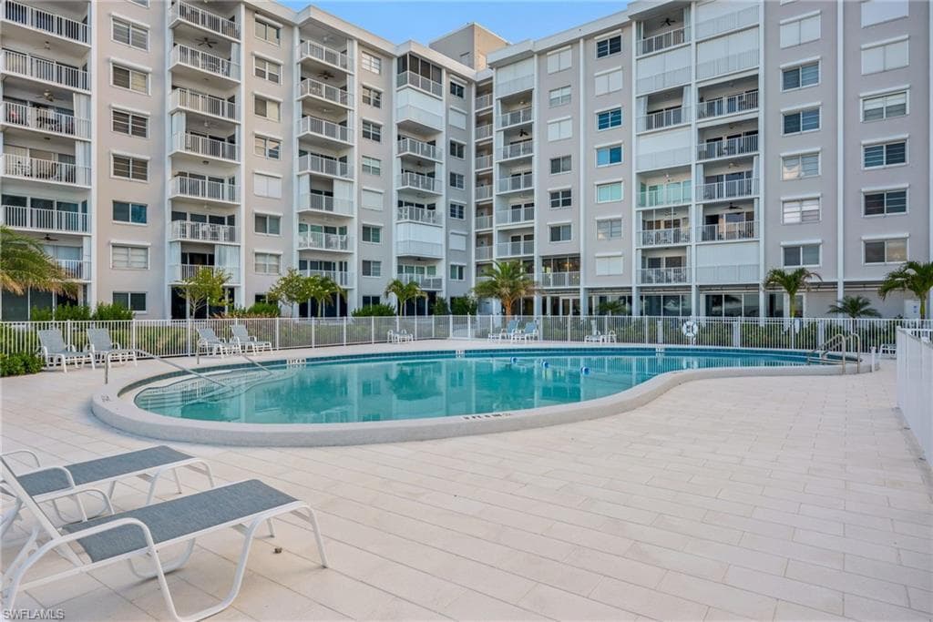 3443 Gulf Shore Blvd N 801, Naples, FL 34103-21