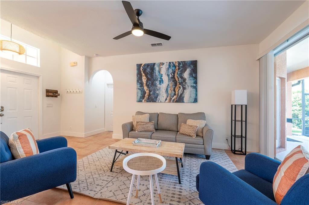 1951 Terrazzo Ln, Naples, FL 34104-9