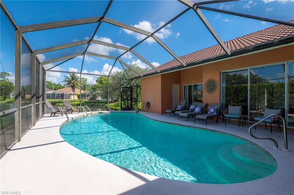 1951 Terrazzo Ln, Naples, FL 34104-32