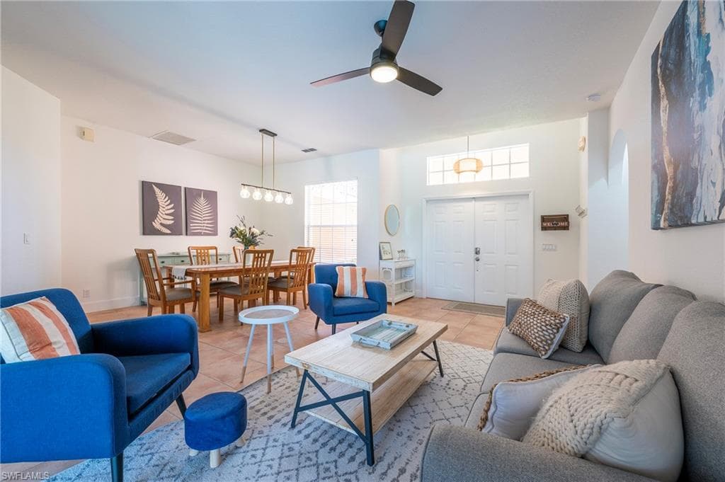 1951 Terrazzo Ln, Naples, FL 34104-8