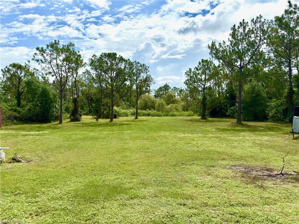 1940 Desoto Blvd N, Naples, FL 34120-33