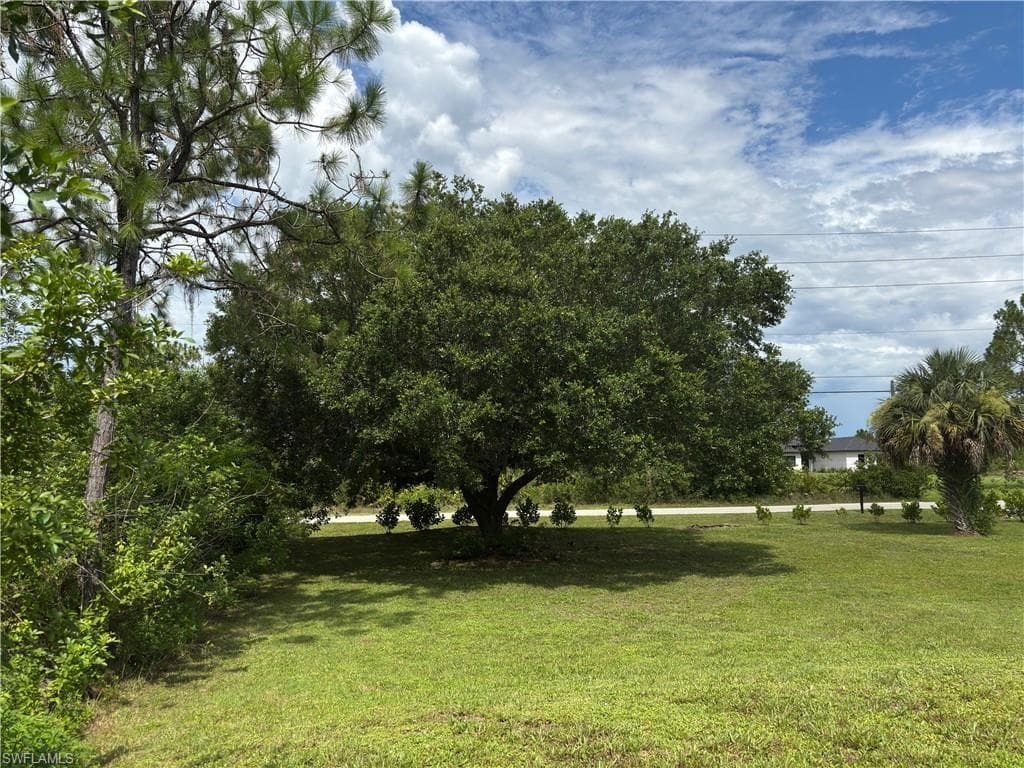 1940 Desoto Blvd N, Naples, FL 34120-34