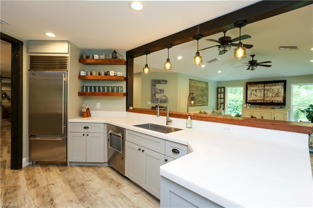 5840 Bur Oaks Ln, Naples, FL 34119-13