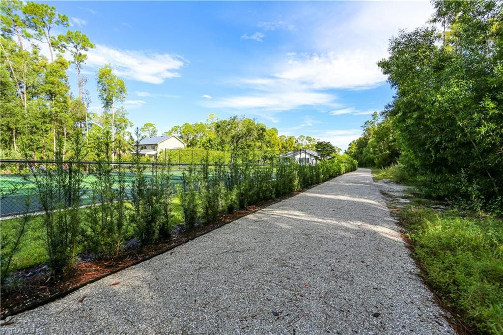 5840 Bur Oaks Ln, Naples, FL 34119-28
