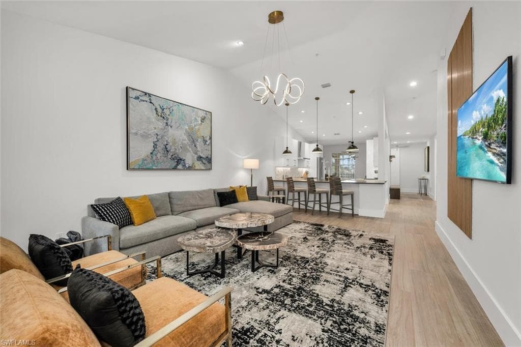 1540 Blue Point Ave 201, Naples, FL 34102-10