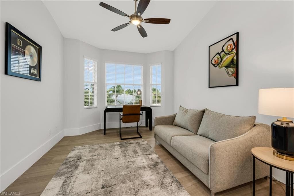 1540 Blue Point Ave 201, Naples, FL 34102-14
