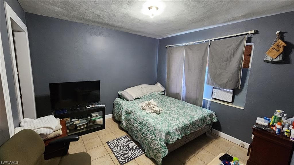 2252 / 2254 Maple Ave, Fort Myers, FL 33901-35