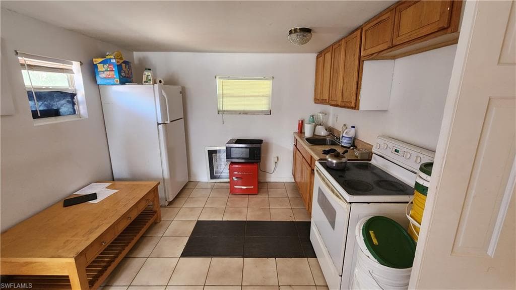 2252 / 2254 Maple Ave, Fort Myers, FL 33901-40