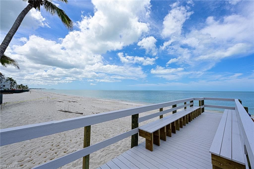 117 Barefoot Cir 18, Bonita Springs, FL 34134-9