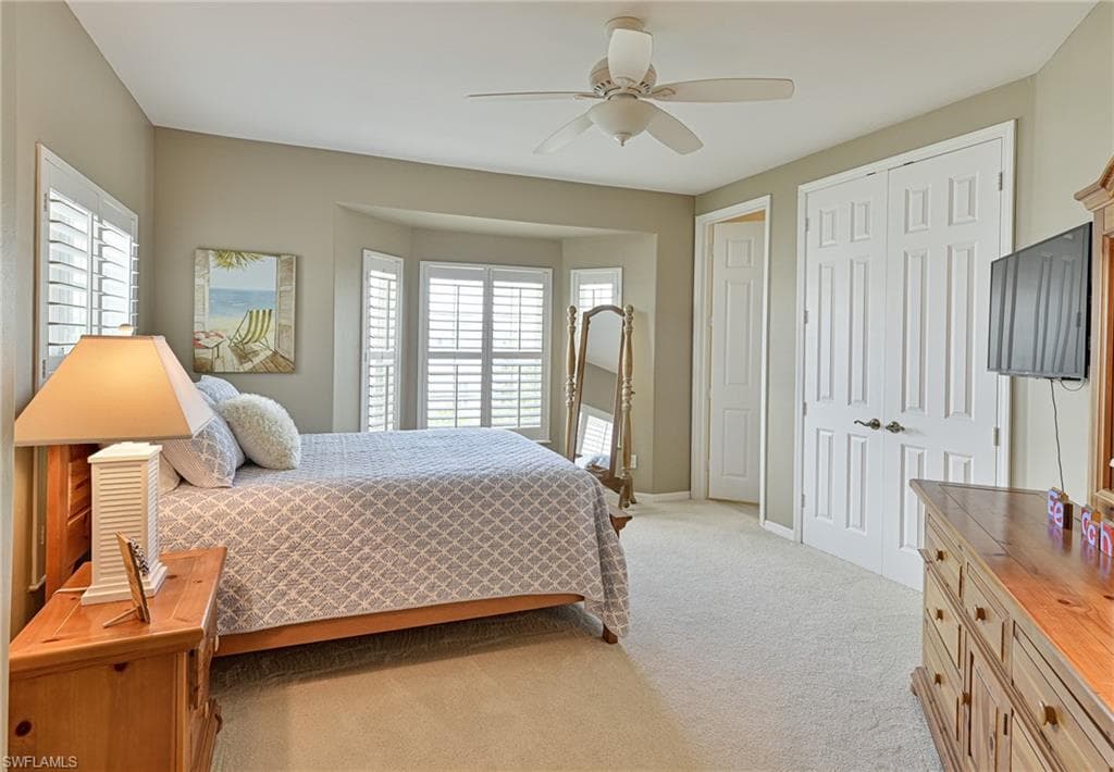 117 Barefoot Cir 18, Bonita Springs, FL 34134-24