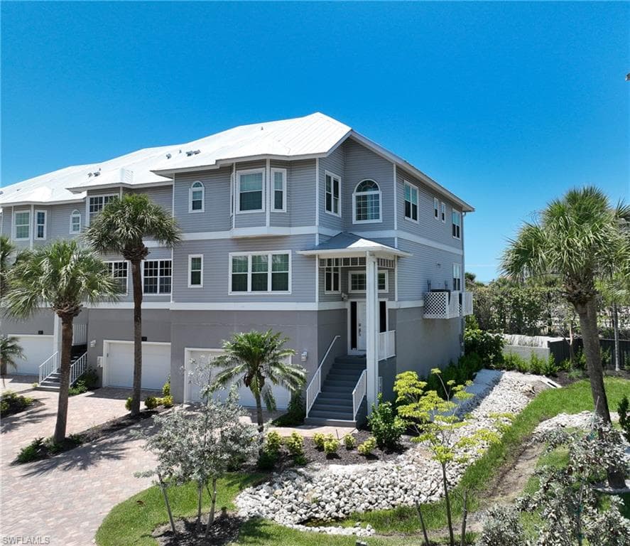 117 Barefoot Cir 18, Bonita Springs, FL 34134-2