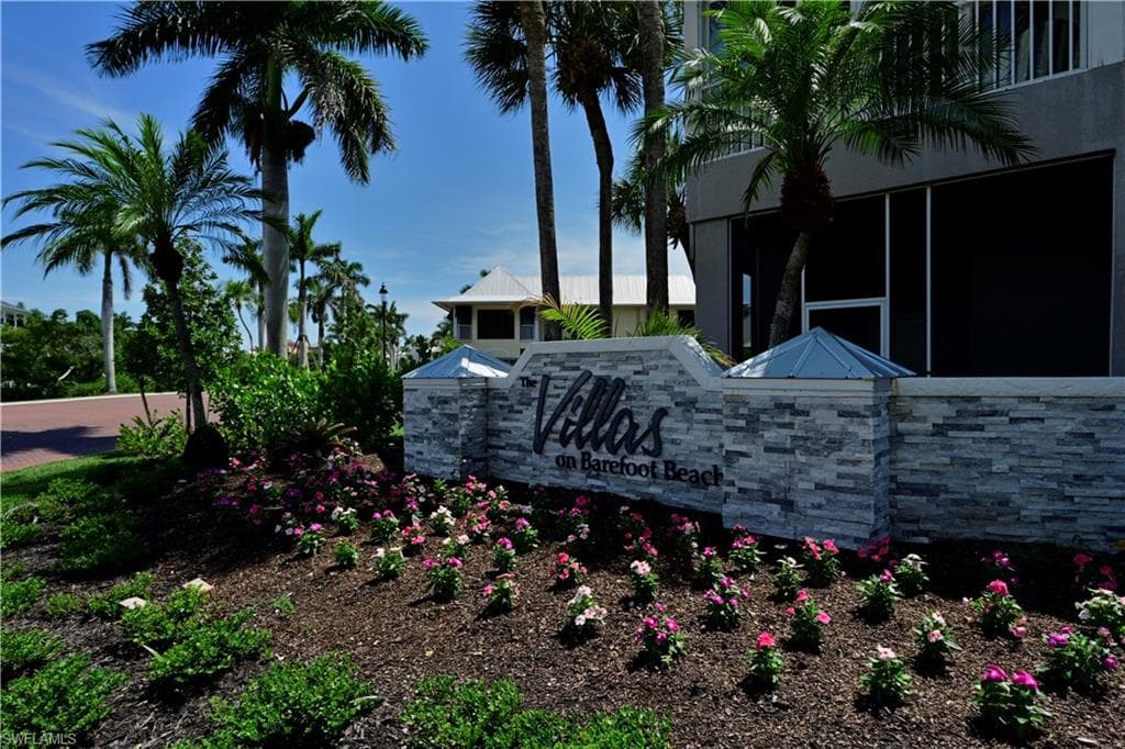 117 Barefoot Cir 18, Bonita Springs, FL 34134-4