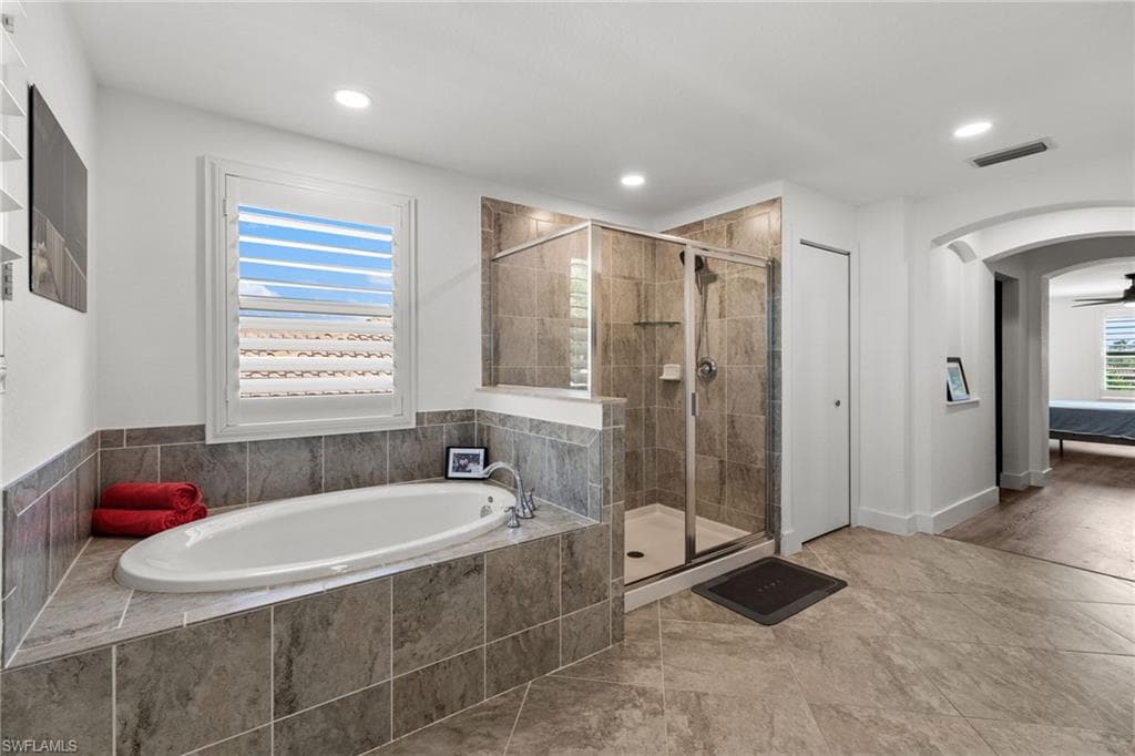 4764 Formosa Dr, Naples, FL 34119-17