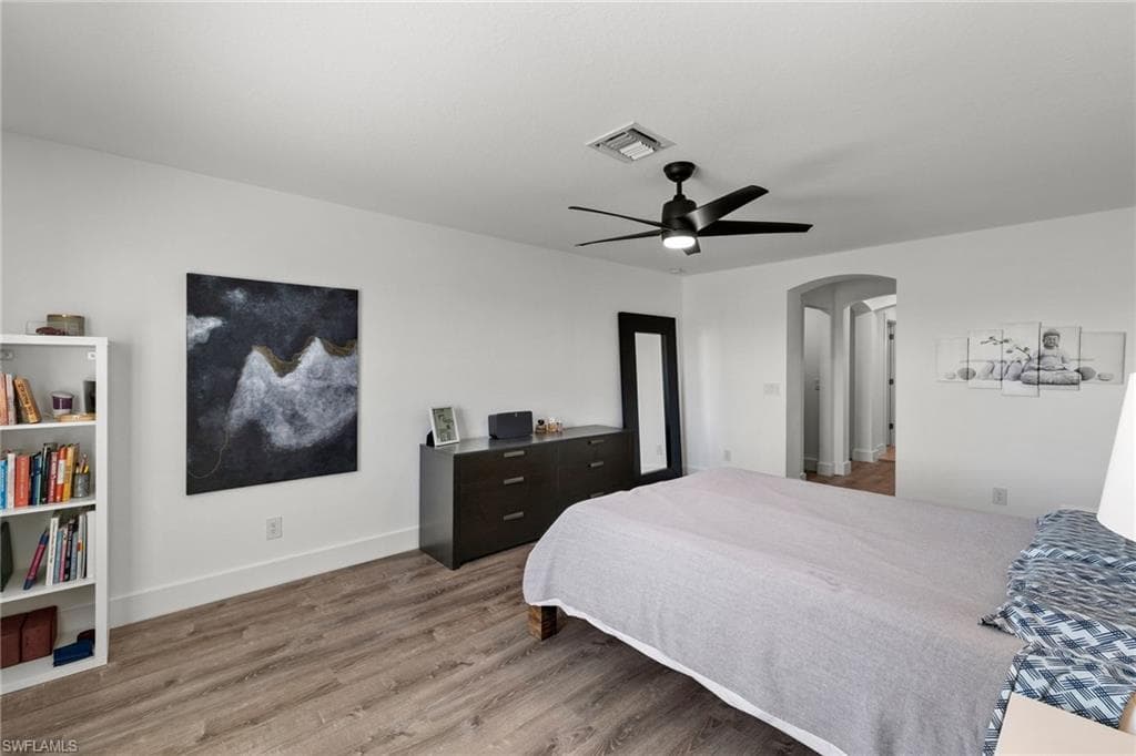 4764 Formosa Dr, Naples, FL 34119-19