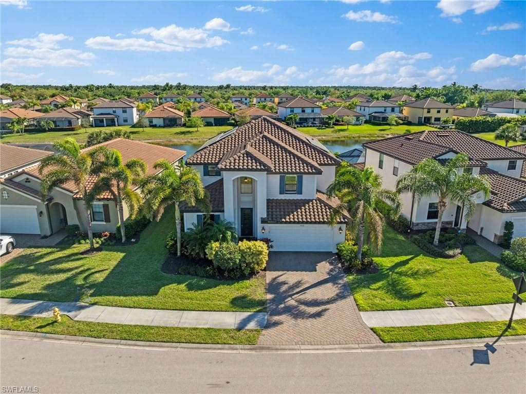 4764 Formosa Dr, Naples, FL 34119-27