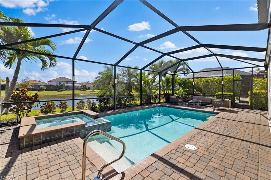 4764 Formosa Dr, Naples, FL 34119-4