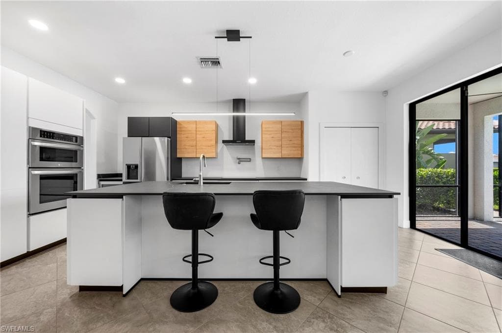 4764 Formosa Dr, Naples, FL 34119-5