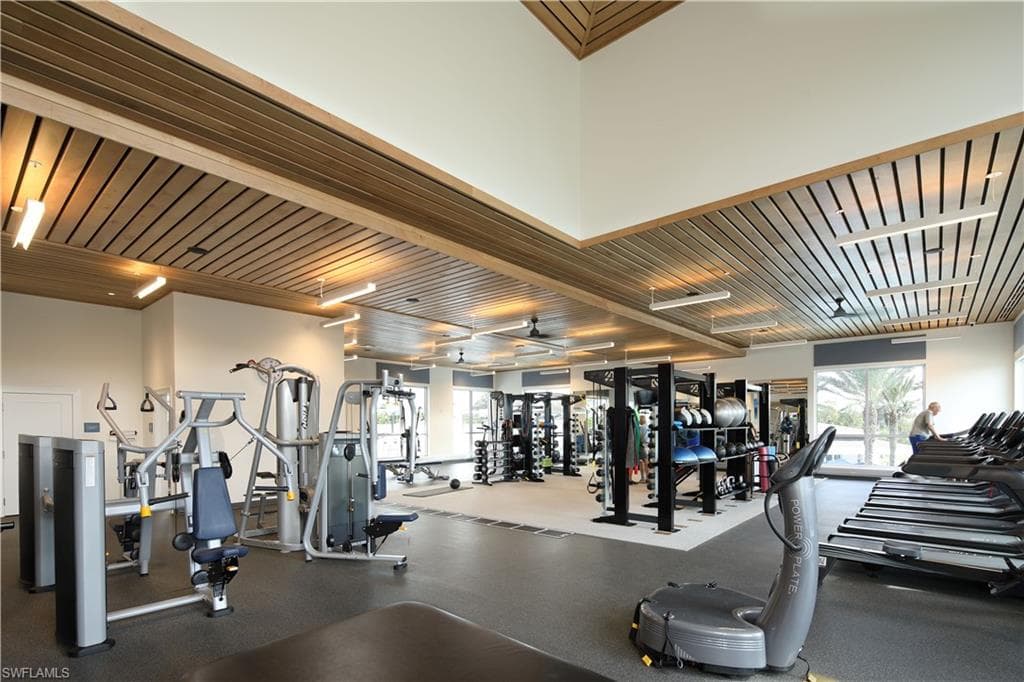 156 Amblewood Ln 7-704, Naples, FL 34105-49
