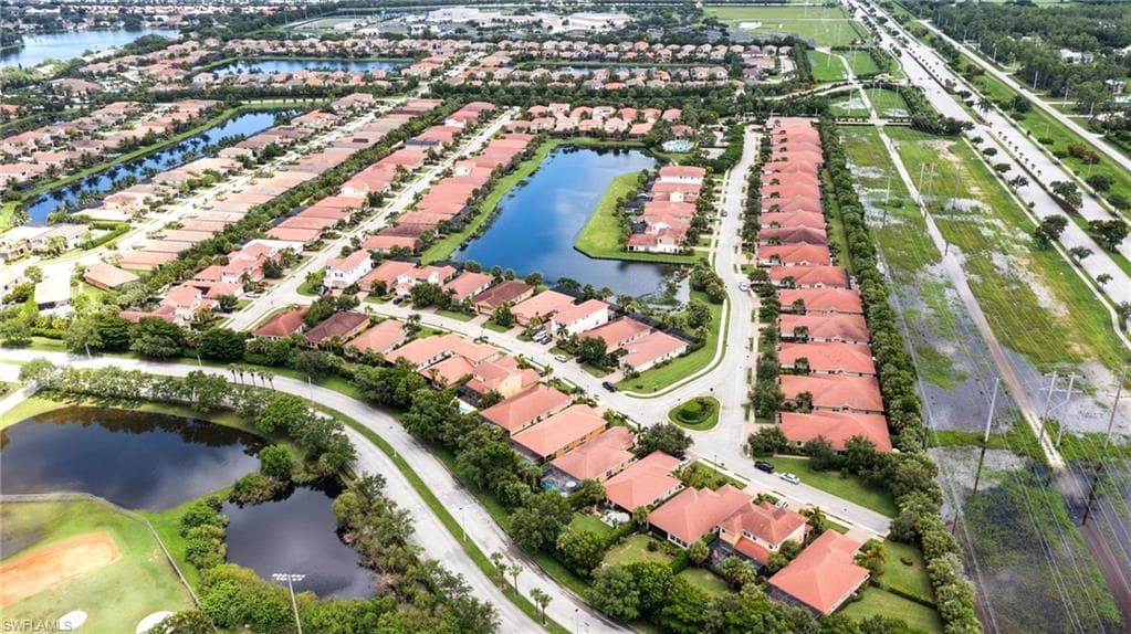 13366 Kent St, Naples, FL 34109-3
