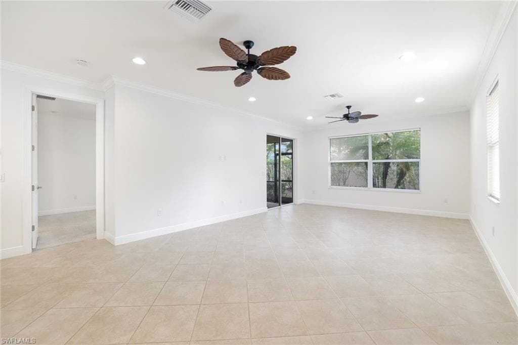 13366 Kent St, Naples, FL 34109-7
