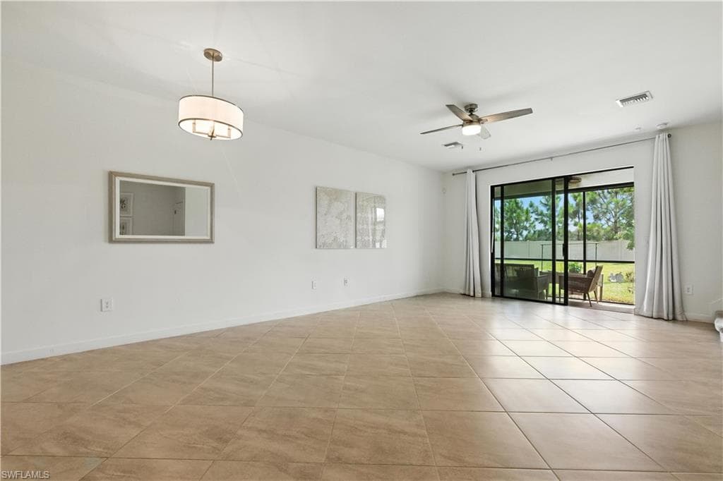 14157 Pine Lodge Ln, Fort Myers, FL 33913-9