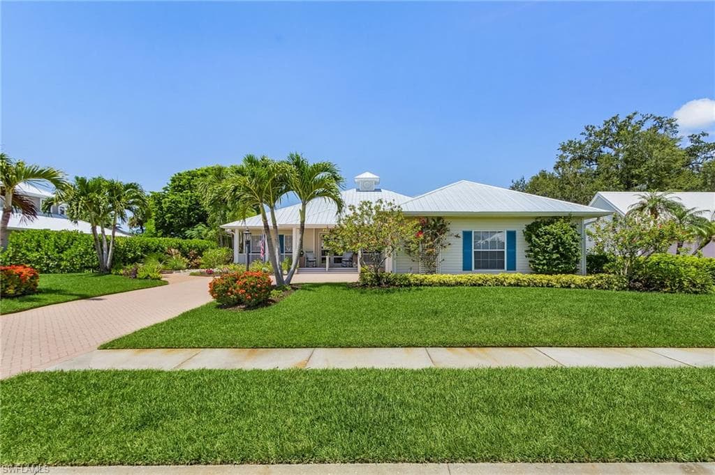 16230 Bentwood Palms Dr, Fort Myers, FL 33908-3