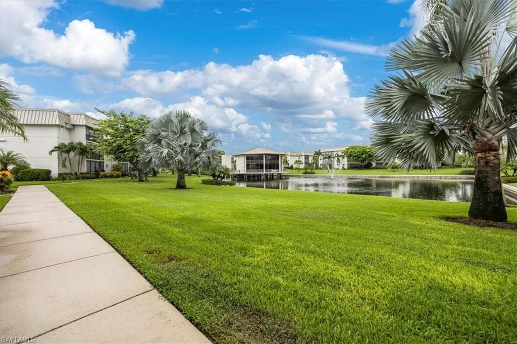 788 Park Shore Dr F13, Naples, FL 34103-24